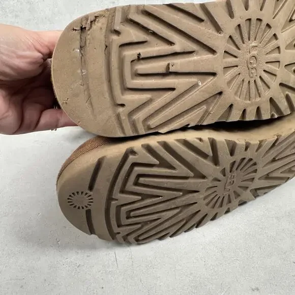 UGG Bailey Bow Boots Short Womens Size 8 Chestnut Suede Sheepskin Lined Bow Back - Picture 12 of 14